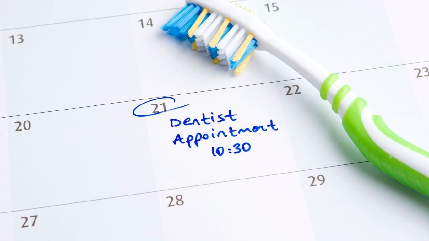 Il richiamo di igiene sul calendario dello studio.